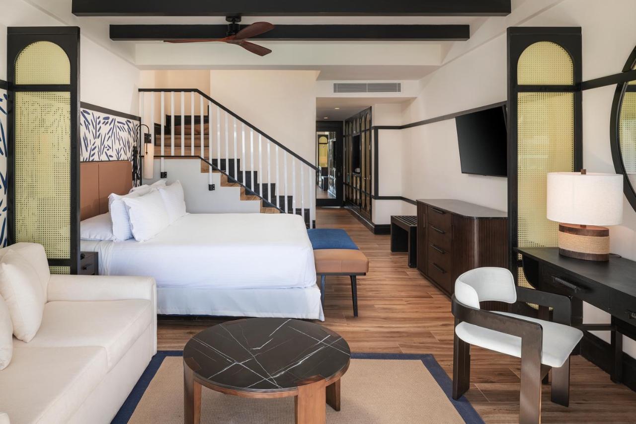 Hotel Ocean Eden Bay (Adults Only) Spring Rises Exterior foto A suite at the hotel